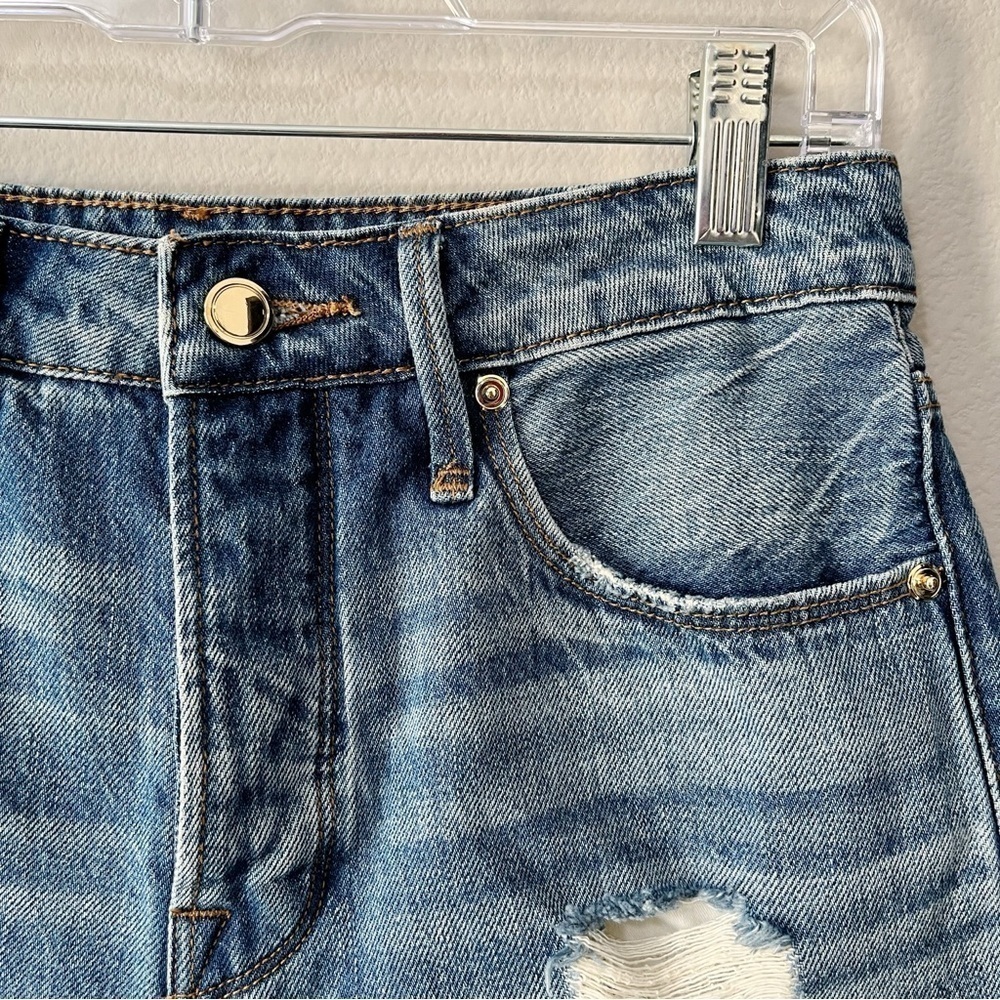 Good American Size 0/25 Bombshell Denim Jean Shorts Blue Distressed High Waisted - Picture 5 of 12